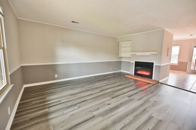 Foto del edificio - Convenient Antioch Townhome