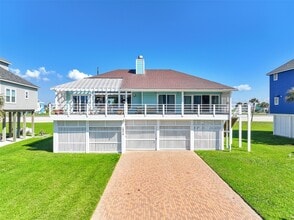 Building Photo - 18418 E De Vaca Ln