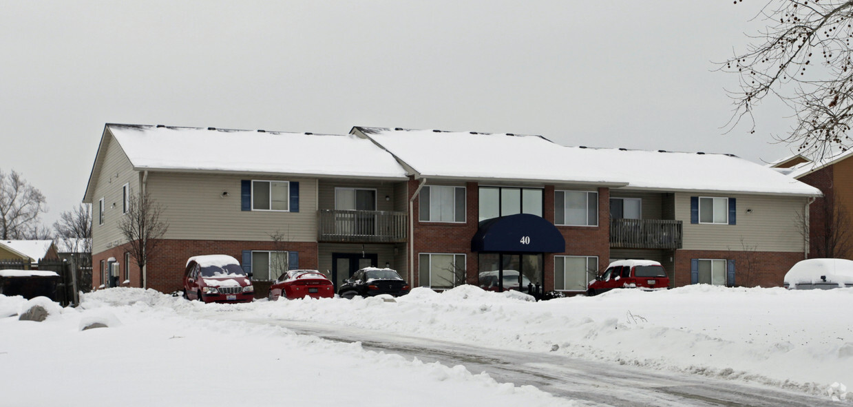 Primary Photo - 40 Heffron Dr