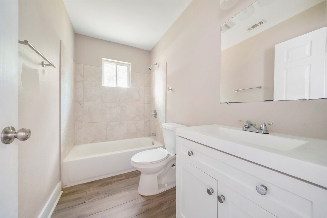 Foto principal - 3820 Lila St