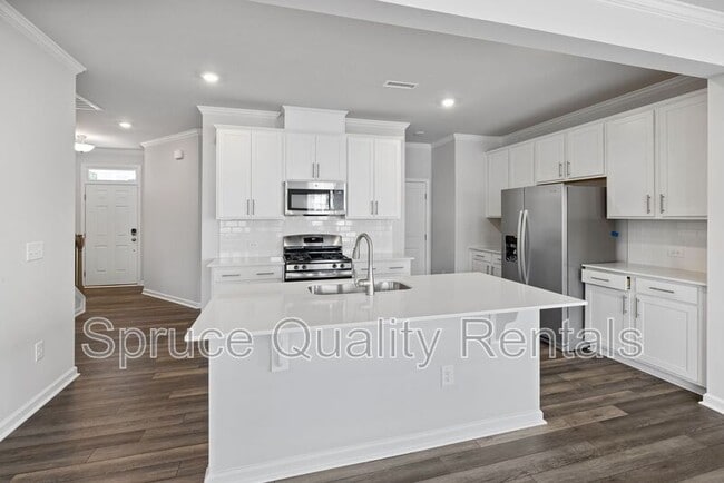 Building Photo - 1015 Red Wing Dr