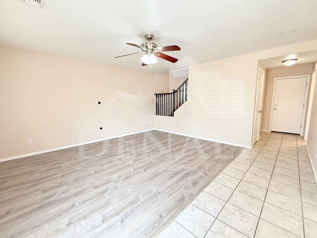 Building Photo - 805 S Esmeralda