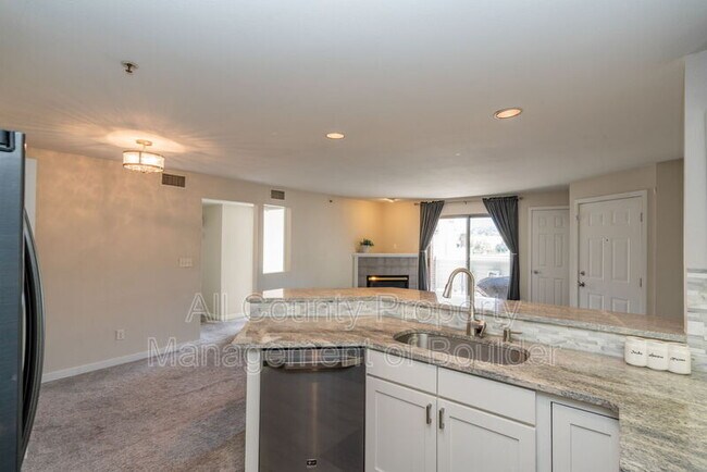 Foto del edificio - 33 S Boulder Cir