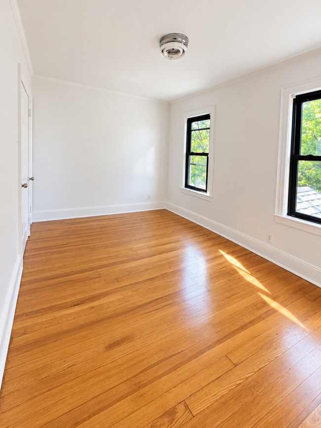 Foto del edificio - 8630 54th Ave