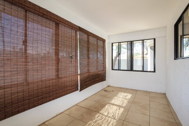 Foto del edificio - 17614 N 133rd Dr