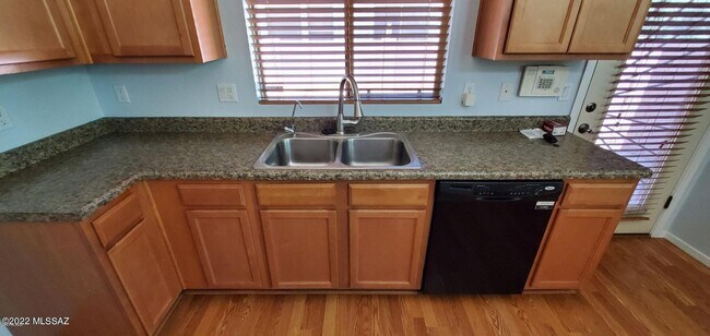 Foto del edificio - 1630 W Gentle Brook Trail