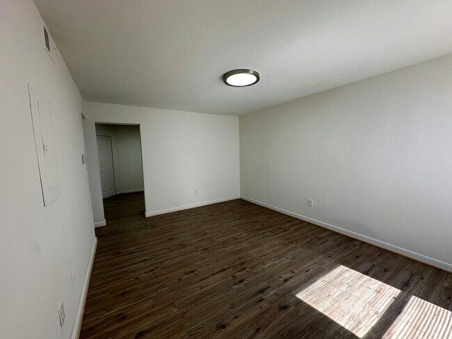 Foto del edificio - 3517 Briel St