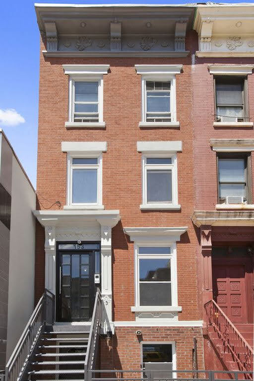 Building Photo - 153 E 115th St