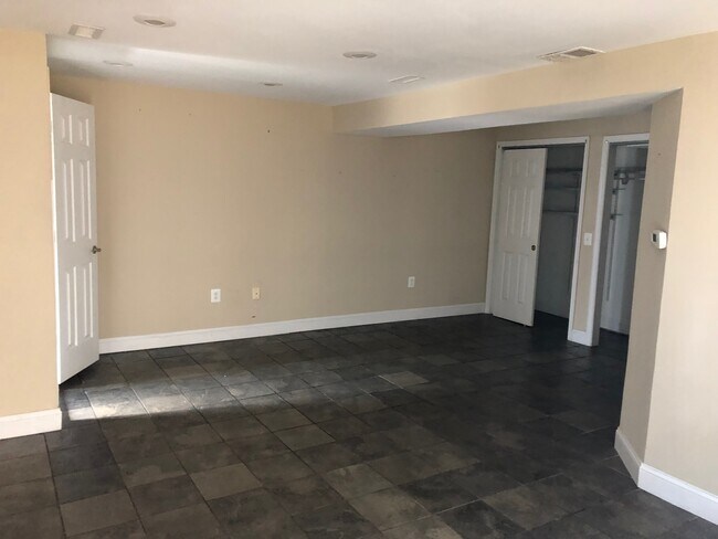Building Photo - 8611 Flower Ave