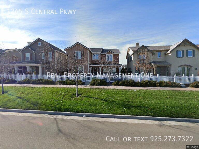 Primary Photo - 1265 S Central Pkwy