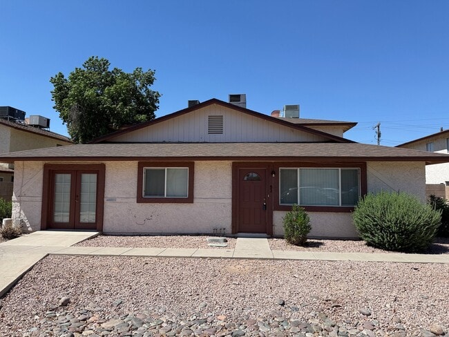 Photo - 860 E Brown Rd (Mesa, AZ) Apartment