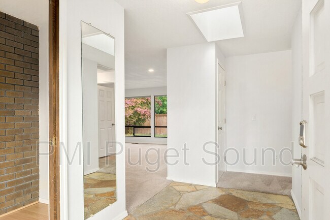 Foto del edificio - 4512 NE 24th St