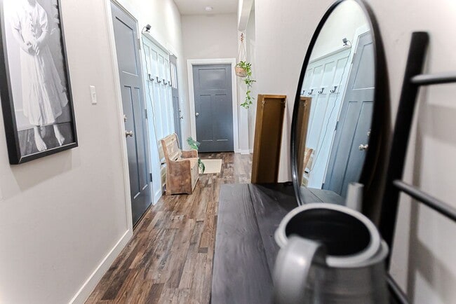 Building Photo - 12198 NE Stone Ridge Ln