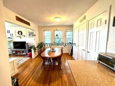 Foto del edificio - 223 Summer St