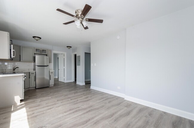 Foto del edificio - 7710 N Sheridan Rd