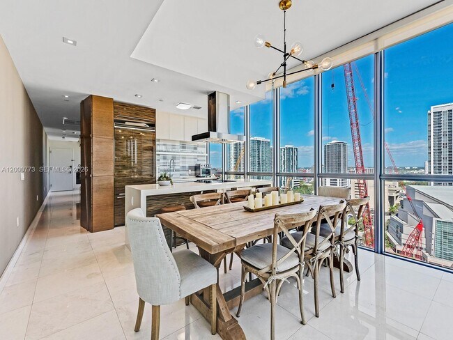 Foto del edificio - 1100 Biscayne Blvd