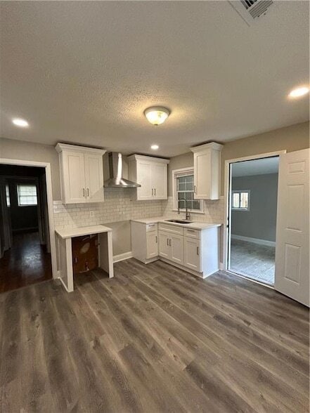 Foto del edificio - 261 Palms Ln SW