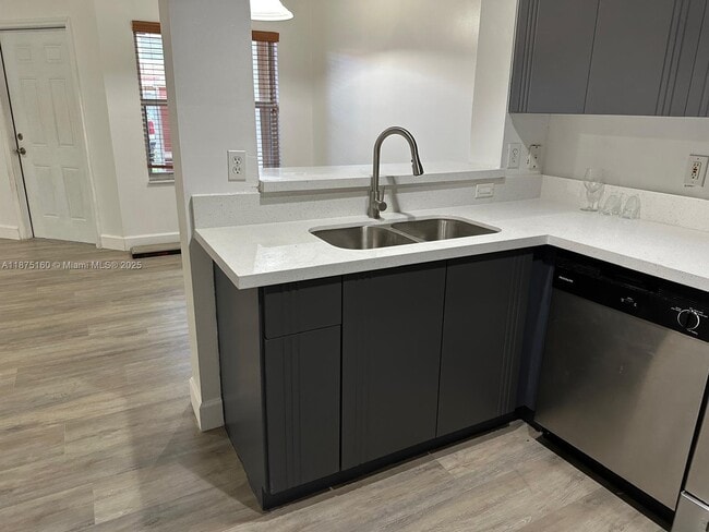 Foto del edificio - 11479 NW 60th Ter