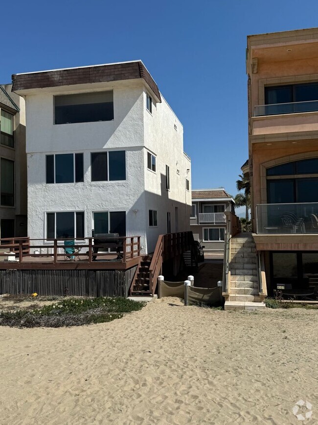 Building Photo - 108 A Surfside