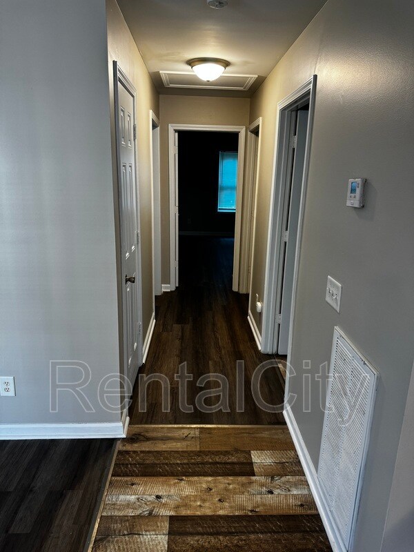 Foto del edificio - 120 Cloverdale St