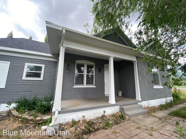 Building Photo - 4 br, 1 bath House - 6600 S 475 E - Unit 2