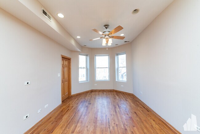 Foto del edificio - 1450 N Campbell Ave