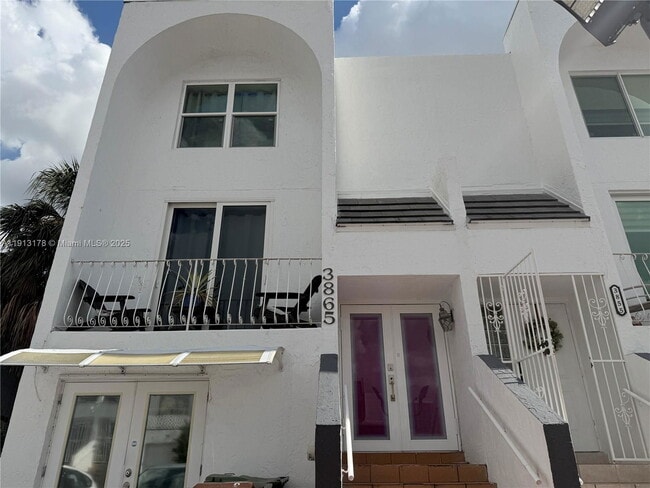 Photo - 3865 W 9th Way Apartment