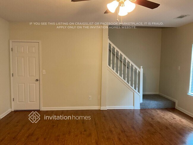 Foto del edificio - 362 Kentwood Springs Dr