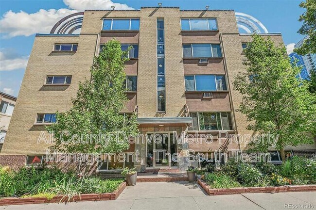 Building Photo - 10 N Ogden St