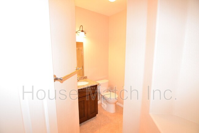 Building Photo - 33453 Barrington Dr