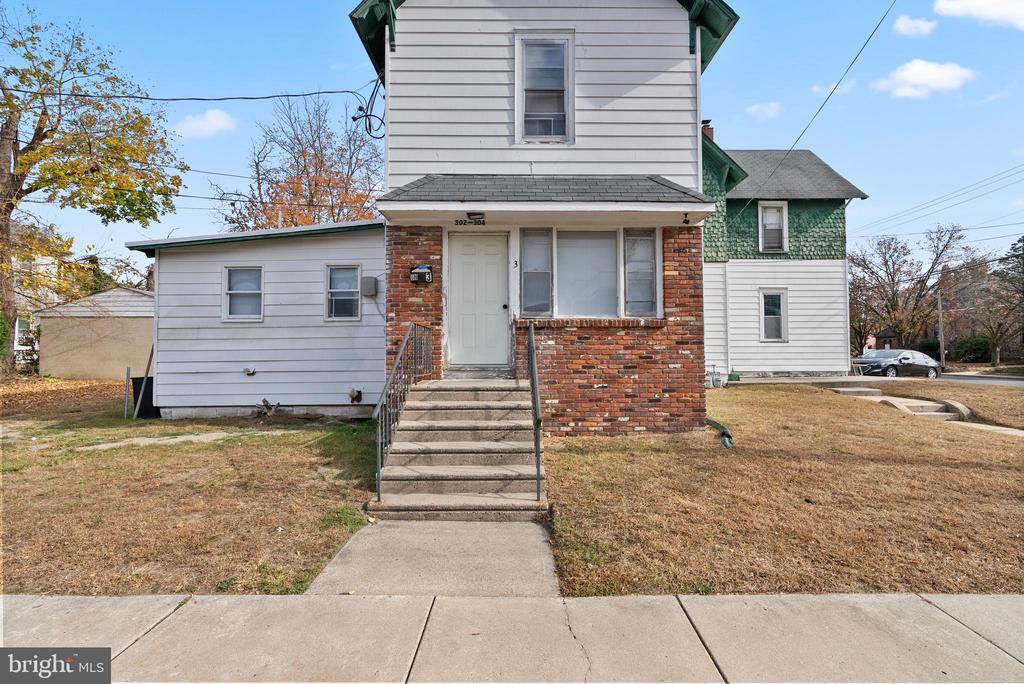 Primary Photo - 302 N Main St