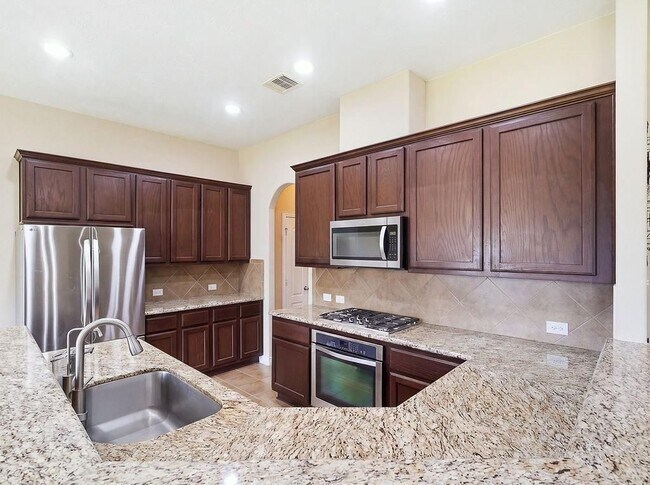 Foto del edificio - 24914 Ginger Ranch Dr