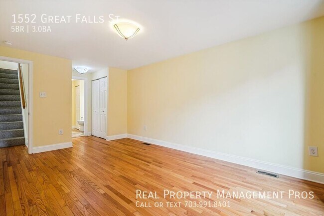 Photo - 1552 Great Falls St House