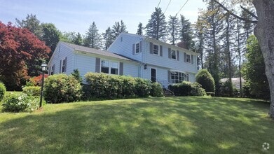 Building Photo - 6 Streeter Rd