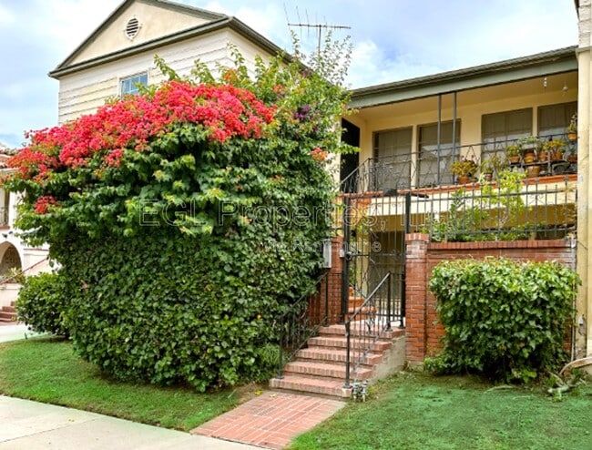 Photo - 7941 Blackburn Avenue Apartment