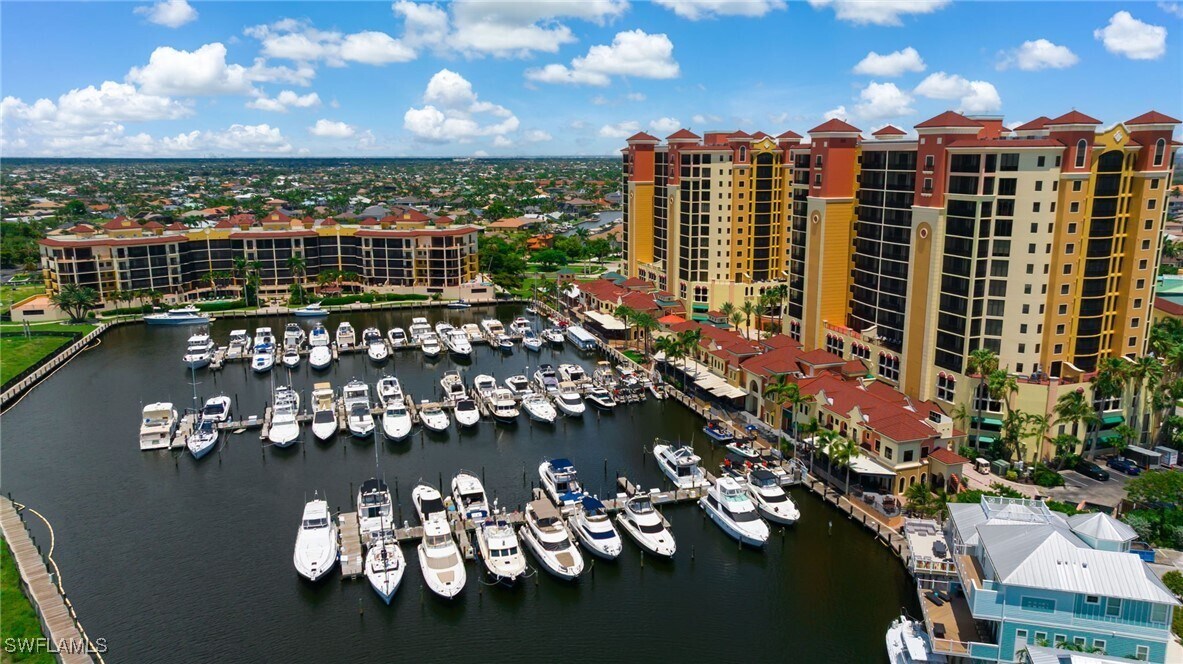 Foto principal - 5706 Cape Harbour Dr