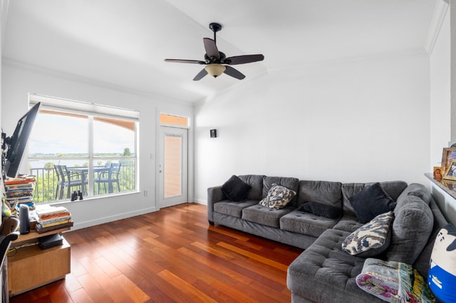 Building Photo - 5000 Culbreath Key Way