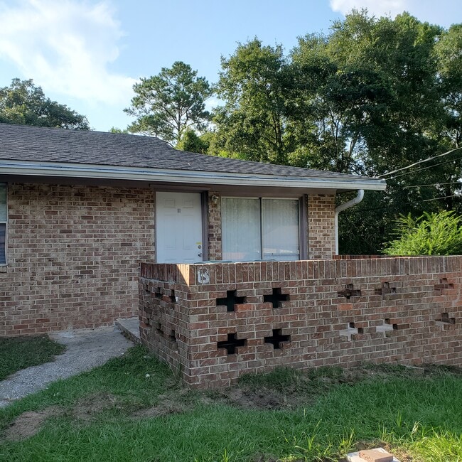 2304 Hartsfield Ct, Tallahassee, FL 32303 Townhome Rentals in