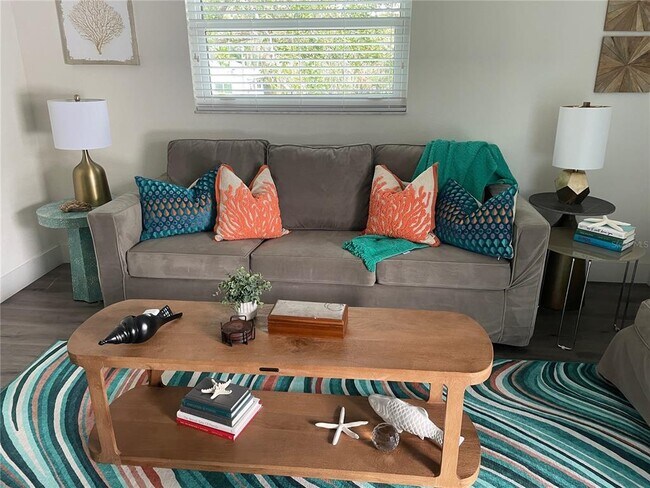 Foto del edificio - 1910 Morrill St