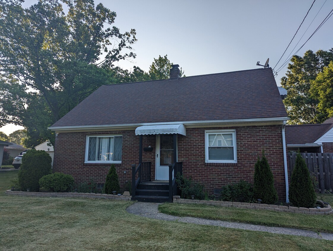 Primary Photo - 813 Shannon Ave