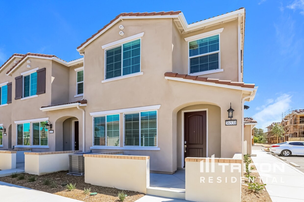 36531 Hasta Way Wildomar CA Townhome Rentals in Wildomar CA