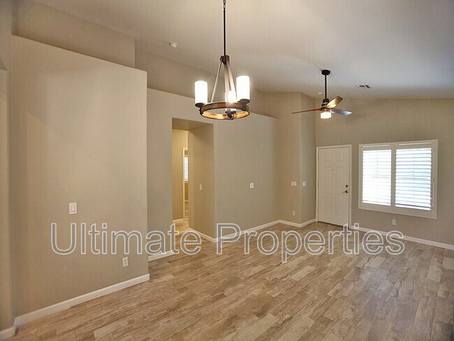 Foto del edificio - 3926 W Hackamore Dr