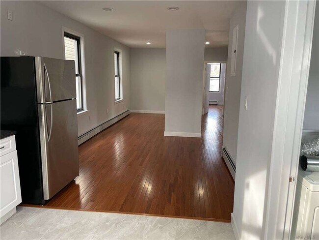 Foto del edificio - 59-40 48th Ave