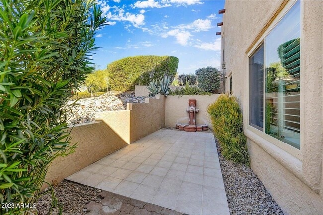 Building Photo - 12641 N Mimosa Dr