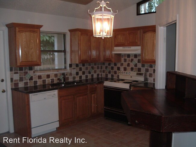 Building Photo - 2 br, 1 bath House - 1074 Goldenrod Road