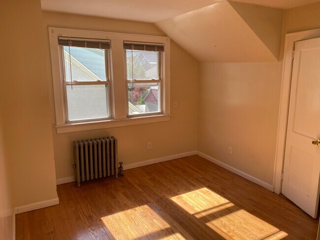 Bedroom - 36 Saint Pauls Plz