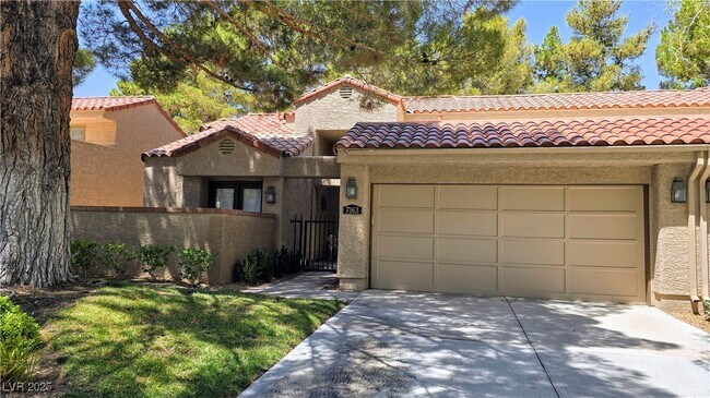 Foto del edificio - 7163 Mission Hills Dr