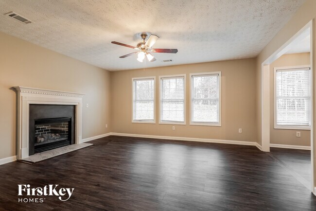 Building Photo - 835 Sweet Mill Lane