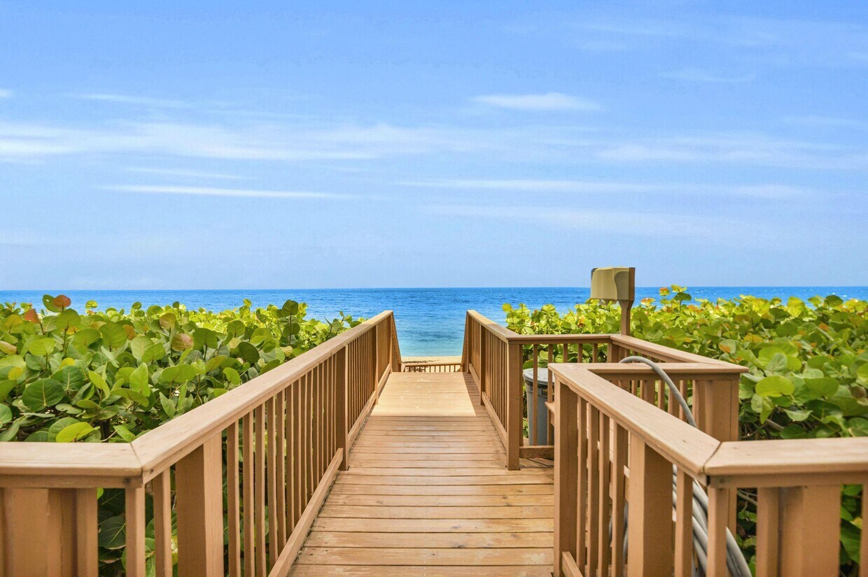 Foto principal - 3560 S Ocean Blvd