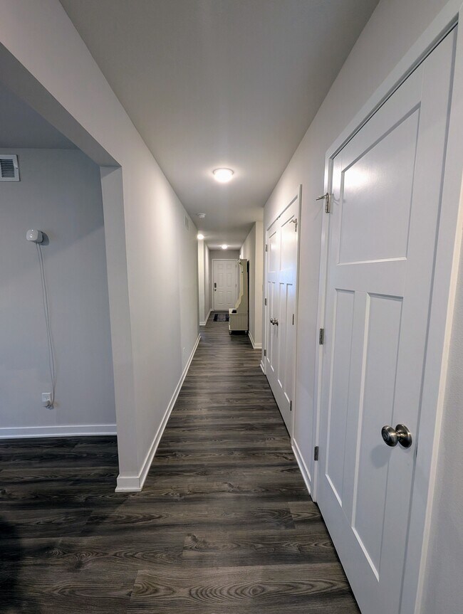 Foto del edificio - 5630 Brookview Ave